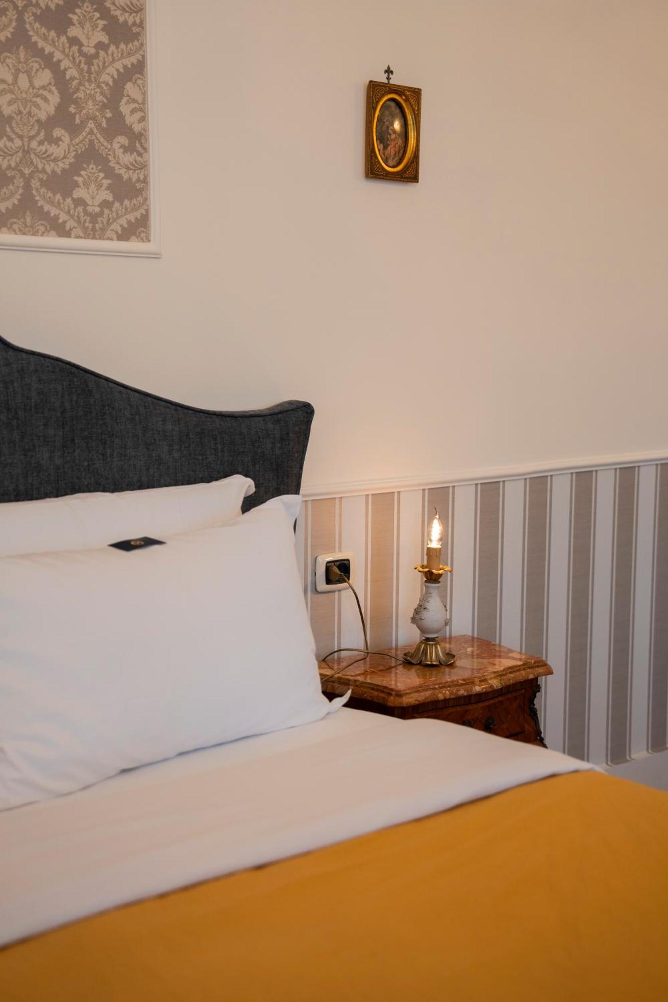 Casa Santangelo Suites Salerno Dış mekan fotoğraf