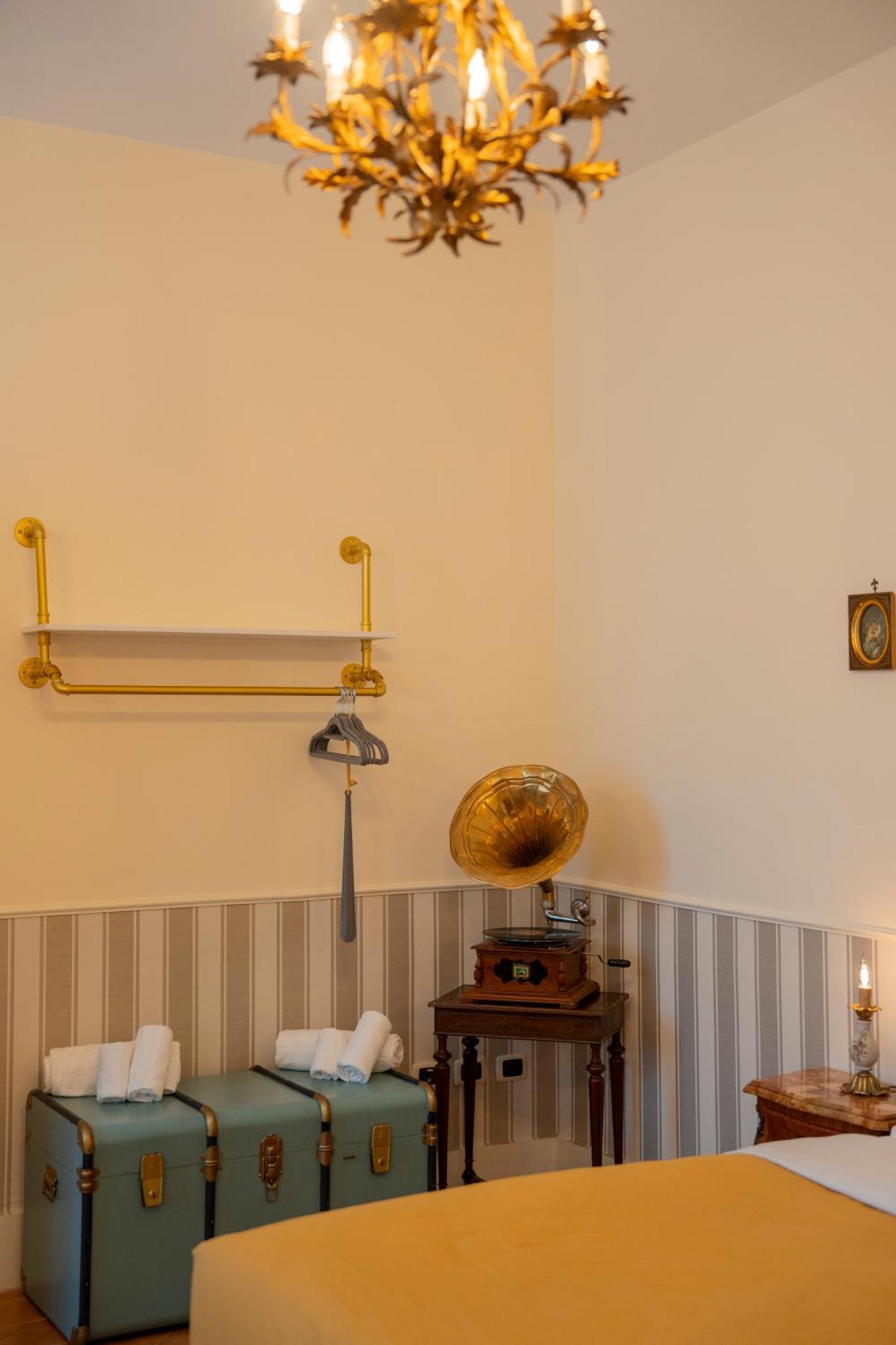 Casa Santangelo Suites Salerno Dış mekan fotoğraf