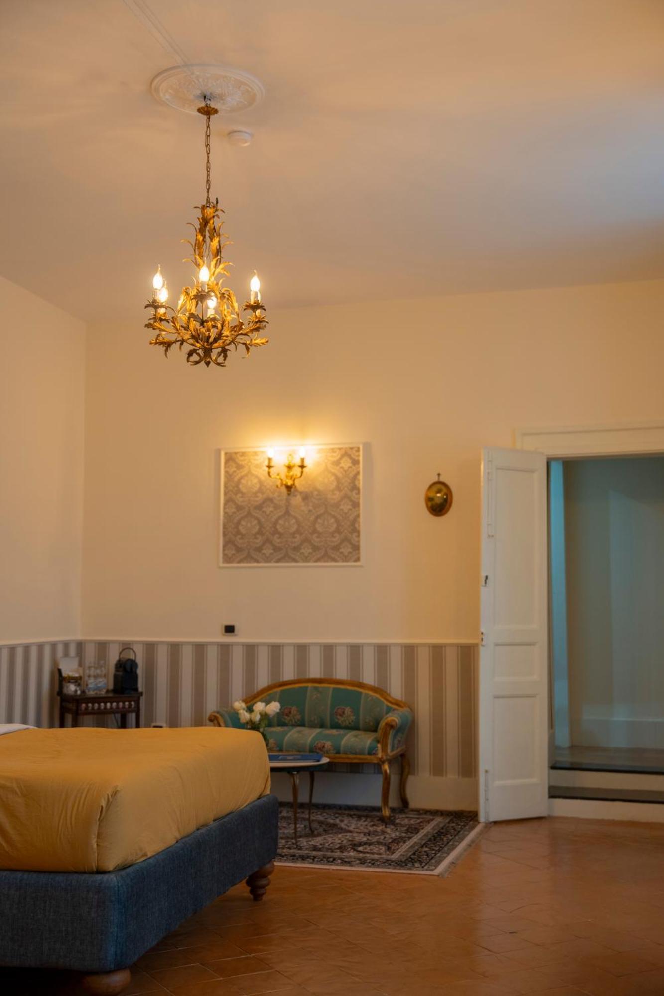 Casa Santangelo Suites Salerno Dış mekan fotoğraf